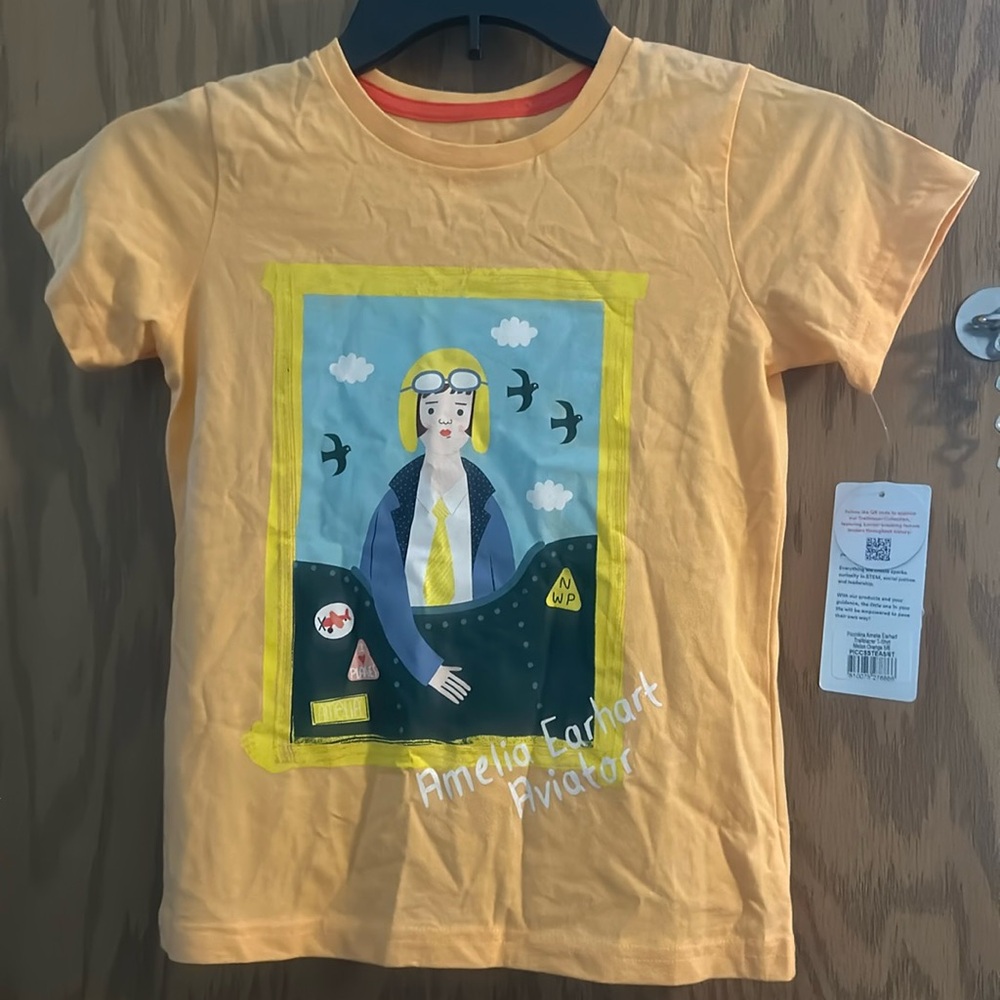 Kids Short Sleeve Graphic Tee - Yellow Amelia Earhart Design